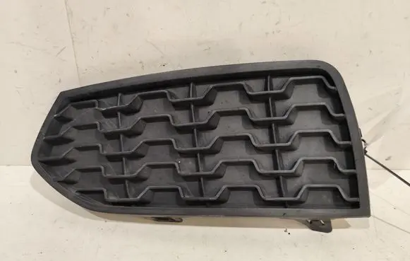 BMW 2 F22 F23 Front bumper lower grill 51118061875