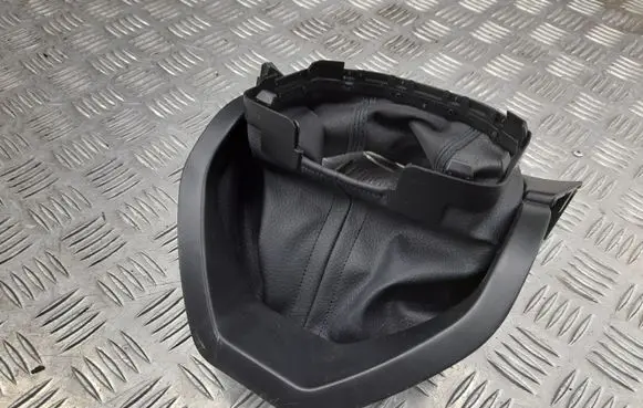 Steering wheel column trim