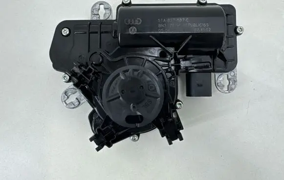 Skoda Enyaq iV Tailgate/trunk/boot lift motor 5TA827887C