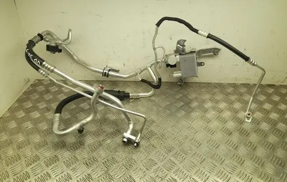 Air conditioning (A/C) pipe/hose