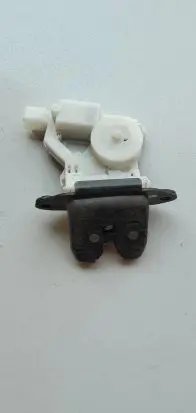 Loading door lock