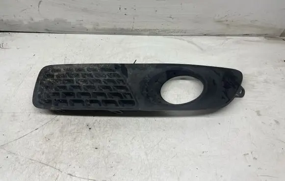Volvo V70 Front bumper lower grill BP3ED