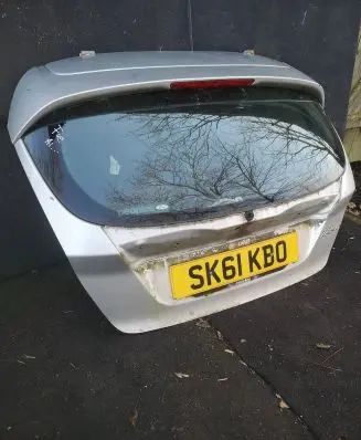 Ford Fiesta Tailgate/trunk/boot lid