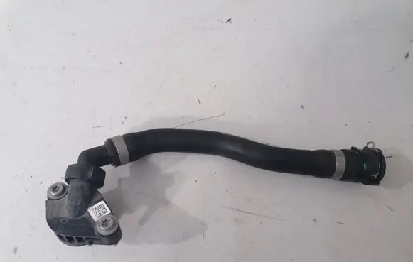 BMW X6 G06 Fuel line pipe 8698823