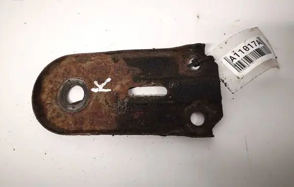Ford Focus Engine mounting bracket 