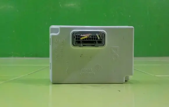 Smart ForFour II W453 Central body control module 284E75272R