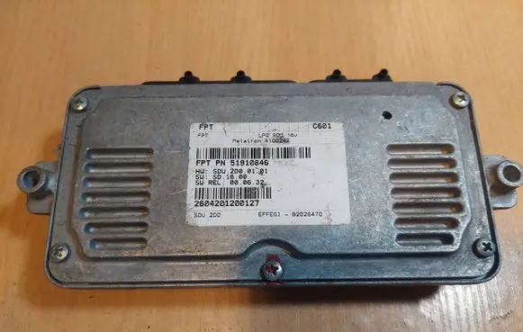 Fiat 500 LP gas control unit module 51910846 B2026470 2604201200127