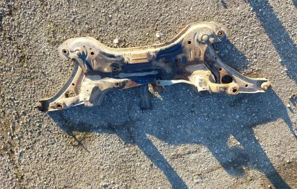 Hyundai Getz Front axle beam 