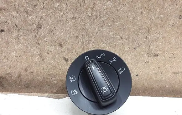 Skoda Octavia Mk3 (5E) Light switch 5E0941431D