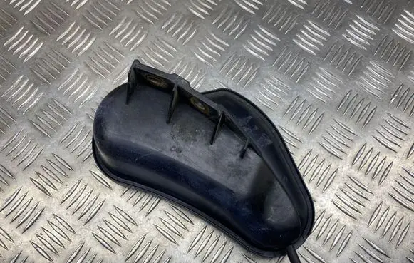 Vacuum air tank
