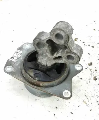 Opel Insignia A Engine mount bracket 13227728