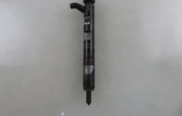 Fuel injector
