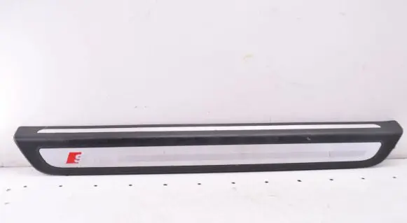 Audi Q5 SQ5 Front sill trim cover 8R0853374A