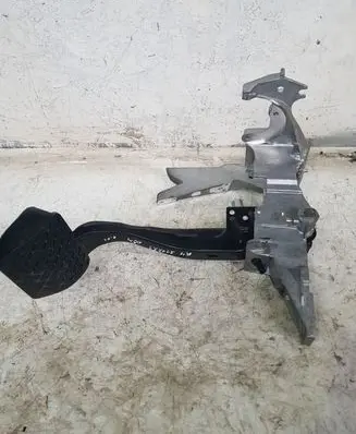 Audi A4 S4 B7 8E 8H Brake pedal 8E1721117