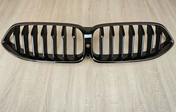 BMW 8 G16 Front grill 7449425