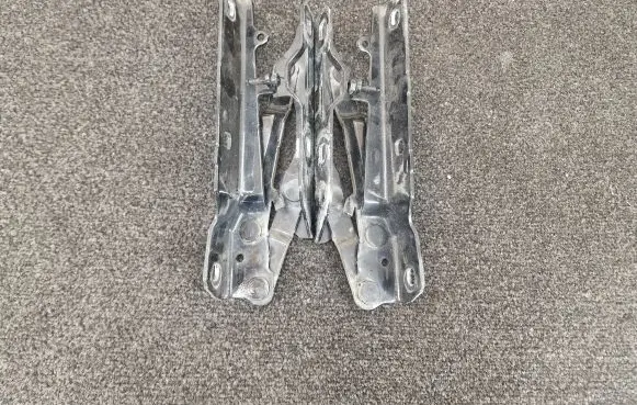 Tesla Model S Engine bonnet/hood hinges 102928400C 102928500C 600673700E