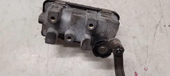 BMW 3 E90 E91 Turbine electric control actuator 6NW009660 781751