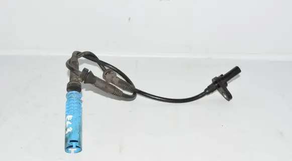 BMW 6 E63 E64 ABS brake wheel speed sensor 6903705