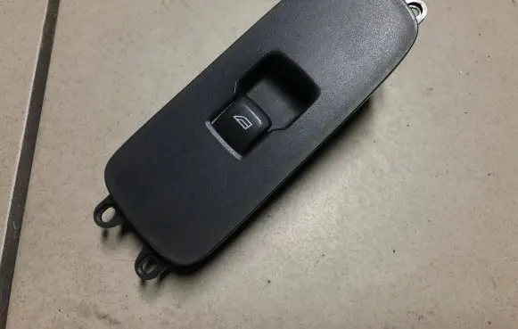 Volvo V50 Electric window control switch 31272012
