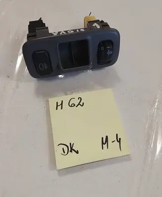 Toyota Yaris Other switches/knobs/shifts 6454515