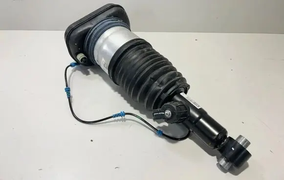 BMW X7 G07 Shock absorber/damper/air suspension 5B69E33 6869039