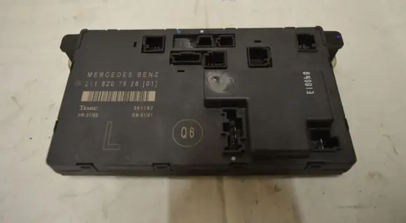 Mercedes-Benz E W211 Door control unit/module A2118207526