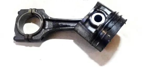 Renault Laguna I Piston with connecting rod hfc