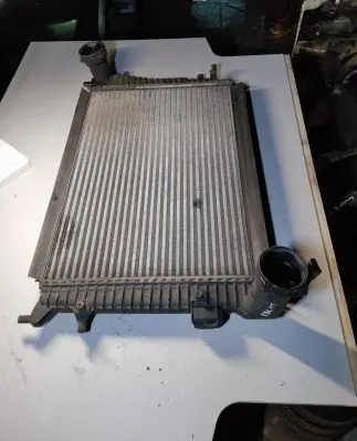 Volkswagen PASSAT B6 Intercooler radiator 3C0145803E L3650000