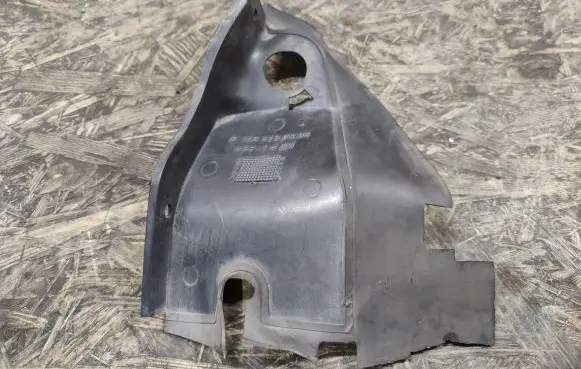 Mercedes-Benz S W140 Other engine bay part 1406280598