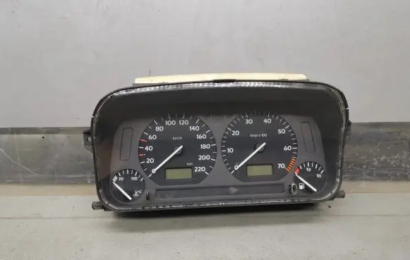 Volkswagen Golf III Speedometer (instrument cluster) 1H0919860BX