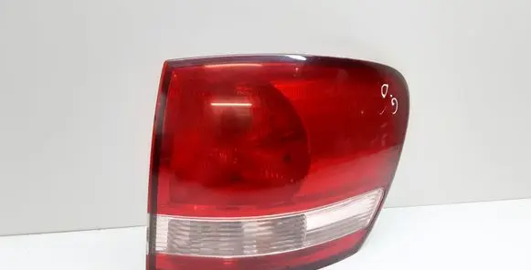 Toyota Avensis Verso Rear/tail lights