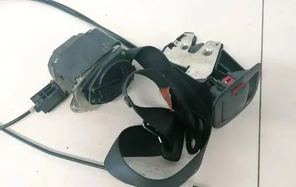 Alfa Romeo 156 Rear seatbelt
