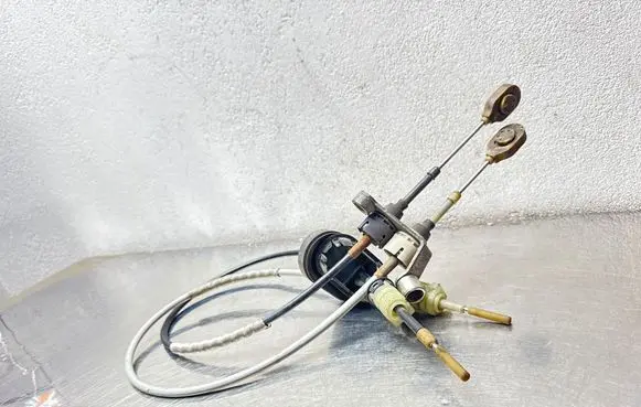 Opel Vectra C Gear shift cable linkage 553538