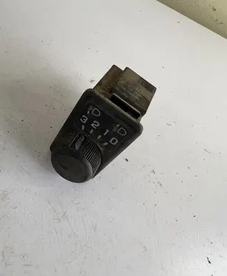 Nissan Terrano Headlight level height control switch 251900F000 00696900 251900F00