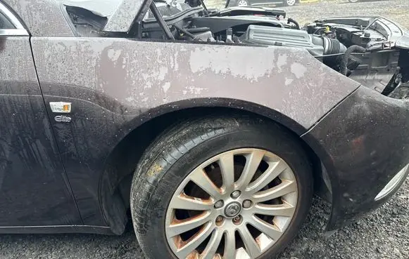 Opel Insignia A Fender