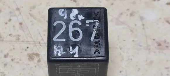 Audi A4 S4 B5 8D Other relay 443919578C 899519