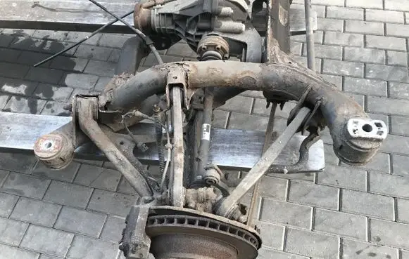 Audi Q7 4L Rear wheel hub spindle/knuckle 