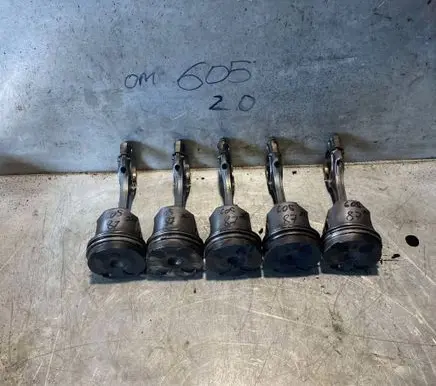 Mercedes-Benz E W124 Piston with connecting rod 