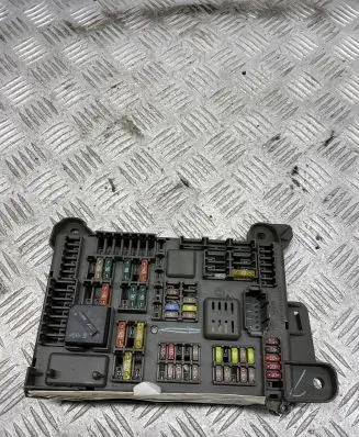 BMW X5 E70 Fuse box set 9240508