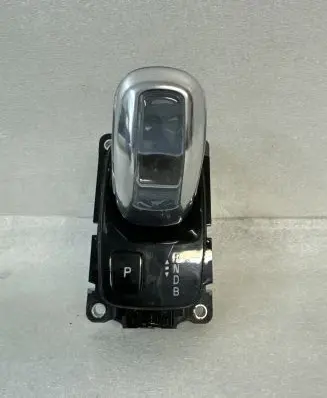 Volvo XC90 Gear shifter/selector 31325794