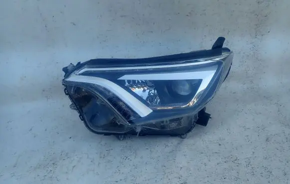 Toyota RAV 4 (XA40) Headlight/headlamp