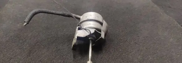 Nissan Qashqai Turbo system vacuum part 255124FR