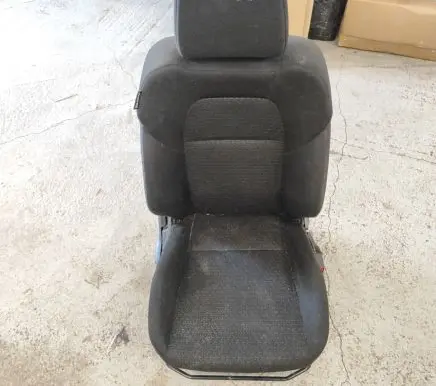 Suzuki Swift III Front passenger seat 