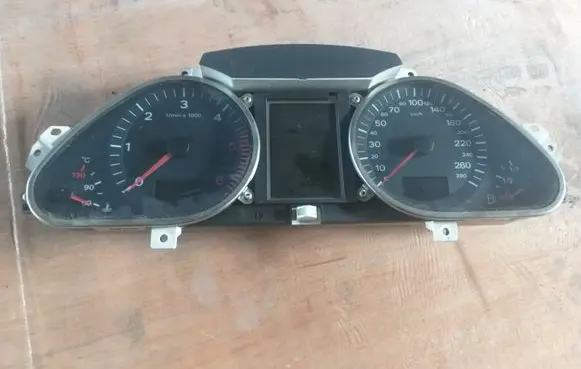 Audi A6 S6 C6 4F Speedometer (instrument cluster) 5540007312