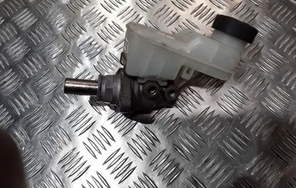 Toyota Yaris Master brake cylinder 0214