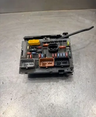 Citroen Berlingo BSM Control unit 9675878480
