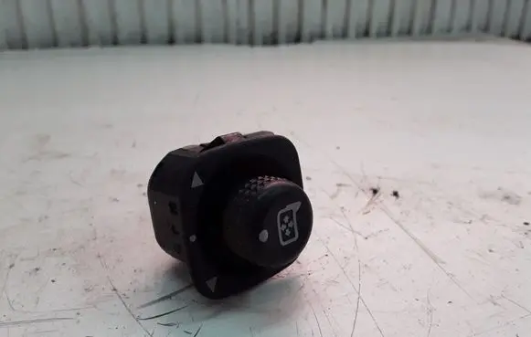 Ford Maverick Wing mirror switch