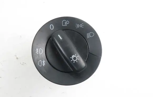 Volkswagen PASSAT B6 Light switch 