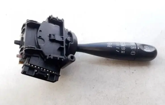 Toyota Yaris Wiper control stalk 173647