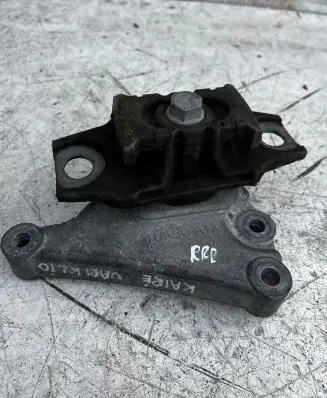 Fiat 500 Abarth Engine mount bracket 68240666AB 68073483AD 68073485AD